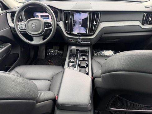 Used 2025 Volvo XC60 B5 Plus AWD/4WD image 12