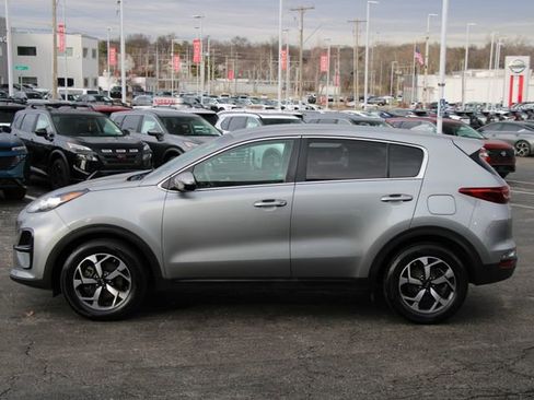 Used 2020 Kia Sportage LX w/ LX Popular Package FWD image 2