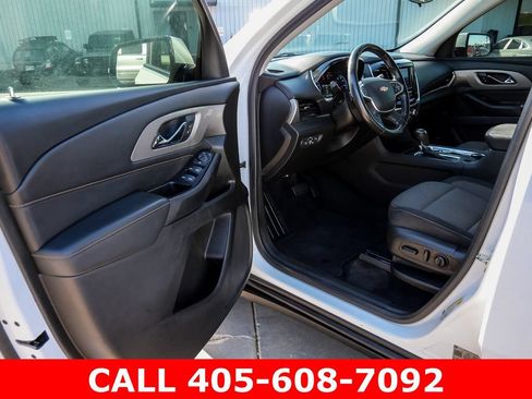 Used 2020 Chevrolet Traverse LT FWD image 44