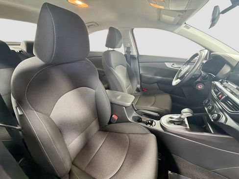 Used 2022 Kia Forte LXS FWD image 27