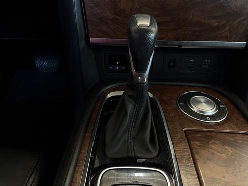 Used 2024 Nissan Armada SL RWD image 31
