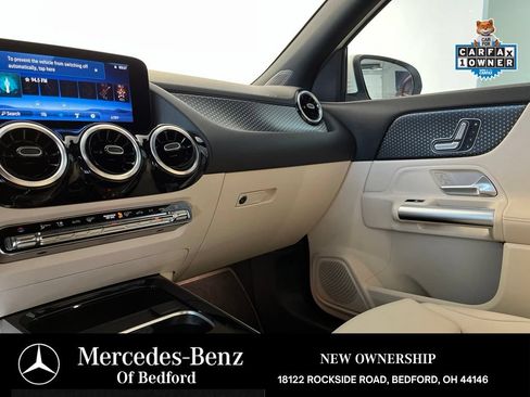 Used 2025 Mercedes-Benz GLA 250 4MATIC image 31