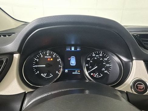 Used 2022 Nissan Rogue Sport SL AWD/4WD image 15