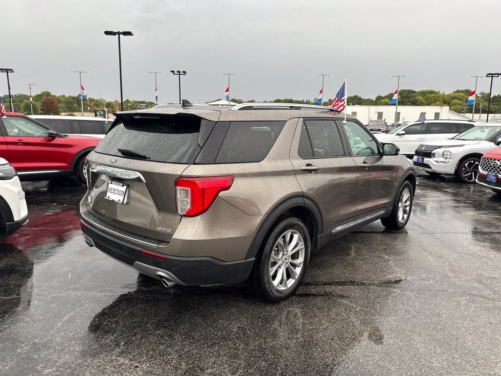 Used 2021 Ford Explorer Limited w/ Equipment Group 301A AWD/4WD image 5