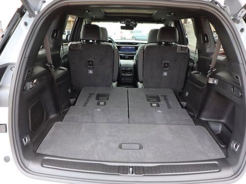 New 2026 Jeep Grand Cherokee L Limited AWD/4WD image 37