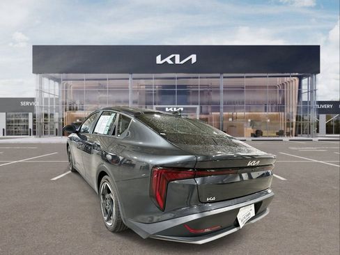 Used 2025 Kia K4 EX image 6