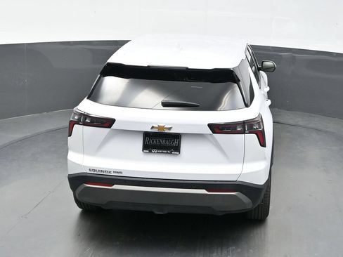 Used 2025 Chevrolet Equinox LT AWD/4WD image 38