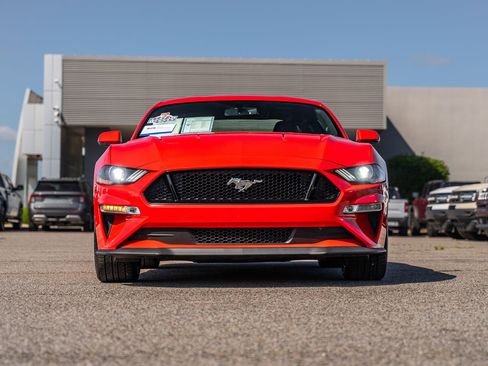 Used 2018 Ford Mustang GT Premium w/ GT Performance Package RWD image 2