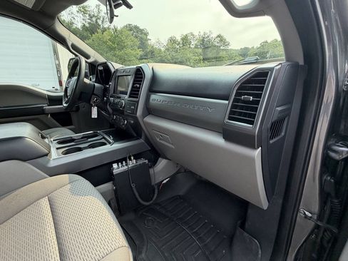 Used 2022 Ford F250 XLT w/ XLT Value Package AWD/4WD image 34