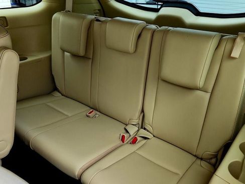 Used 2019 Toyota Highlander XLE AWD/4WD image 23
