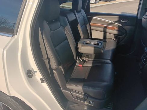 Used 2019 Acura MDX image 19