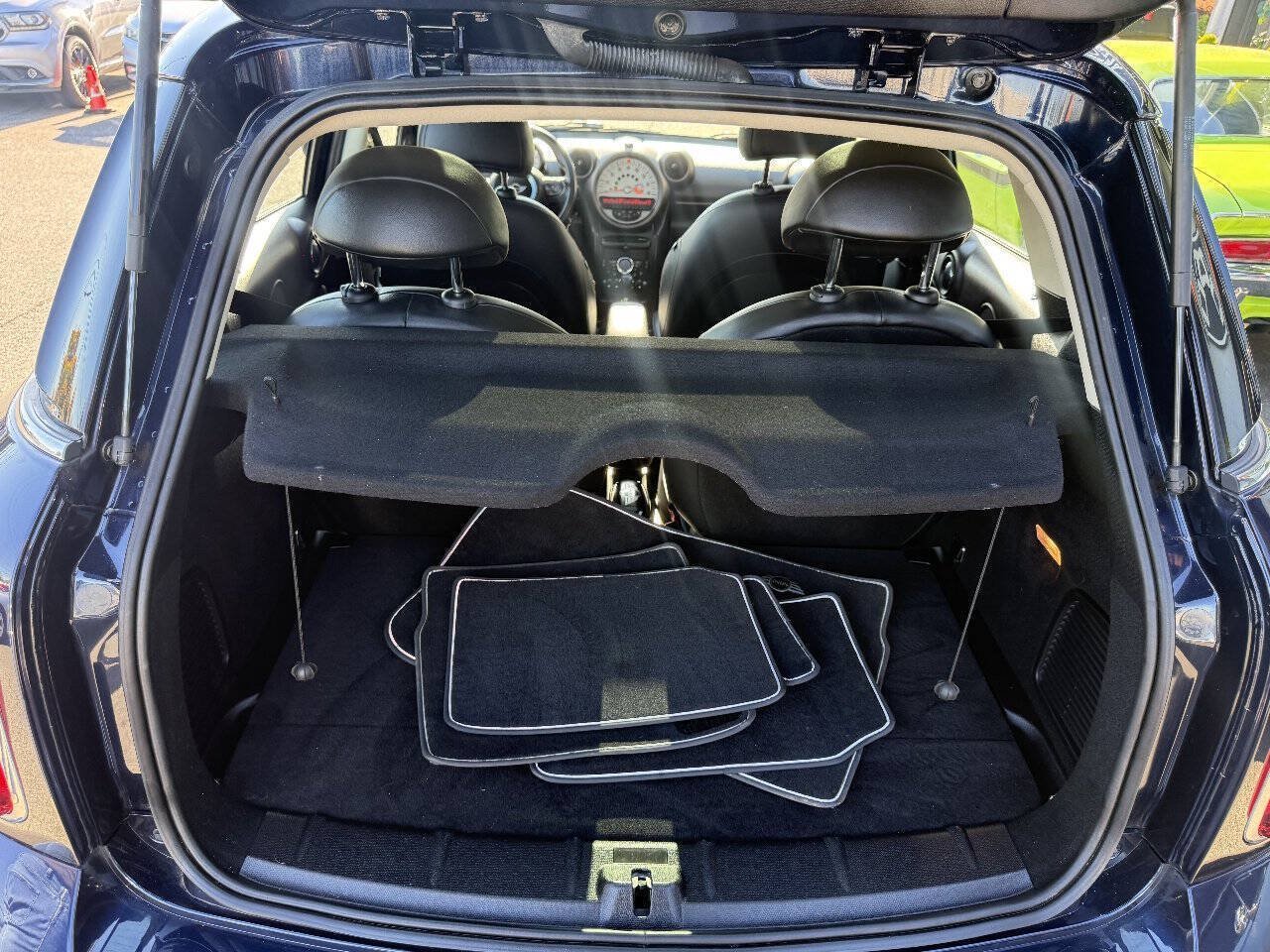 Used 2011 MINI Cooper Countryman FWD image 14