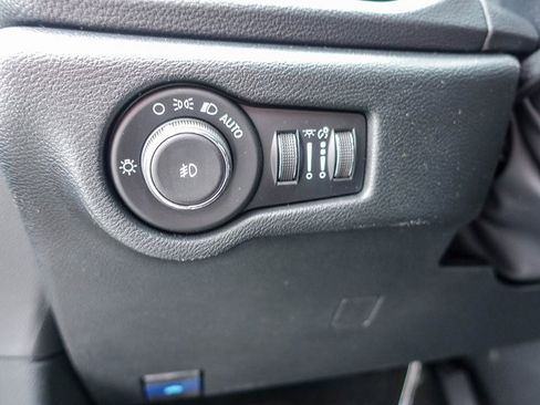 New 2026 Chrysler Pacifica Select image 17