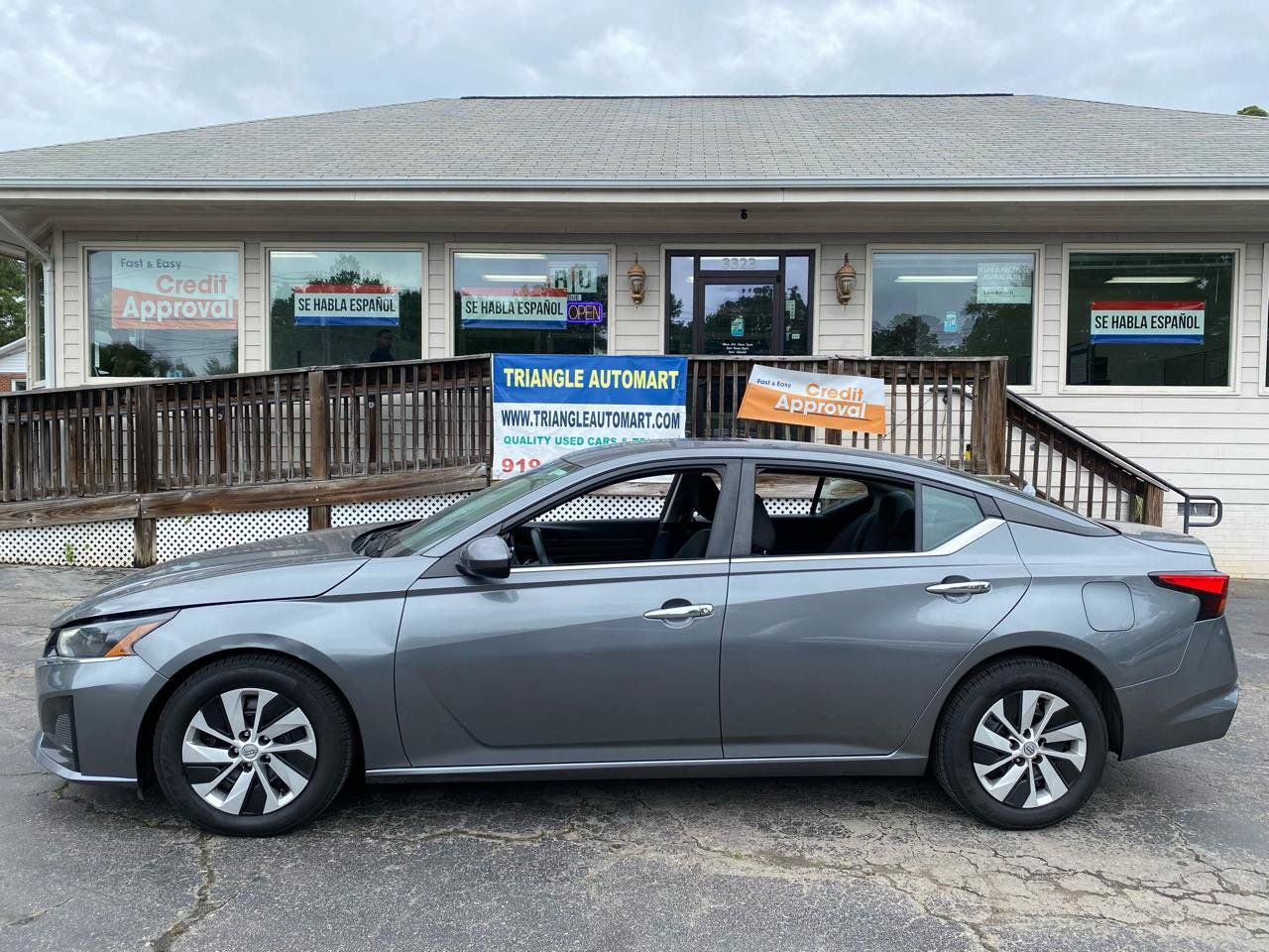 Used 2023 Nissan Altima 2.5 S FWD image 5
