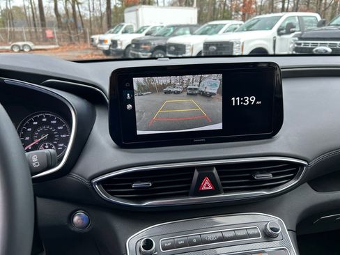 Certified 2023 Hyundai Santa Fe SEL image 18