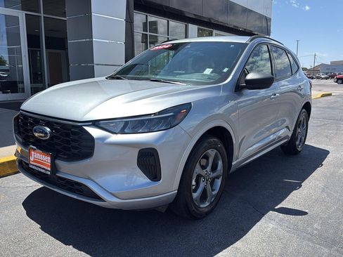 Used 2024 Ford Escape ST-Line AWD/4WD image 9