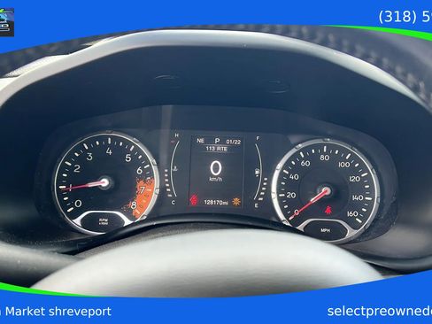 Used 2015 Jeep Renegade Latitude image 3