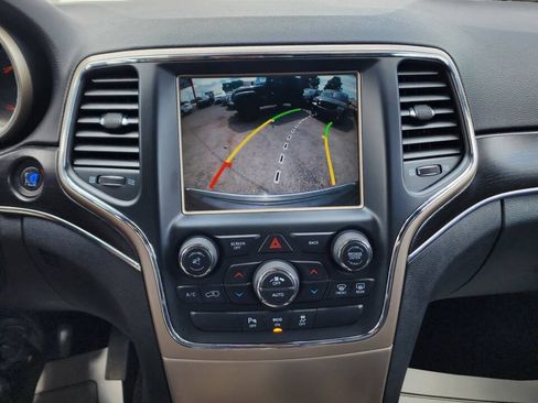 Used 2014 Jeep Grand Cherokee Limited AWD/4WD image 16