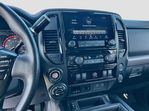 Used 2023 Nissan Titan PRO-4X w/ Pro-4x Convenience Package AWD/4WD image 15