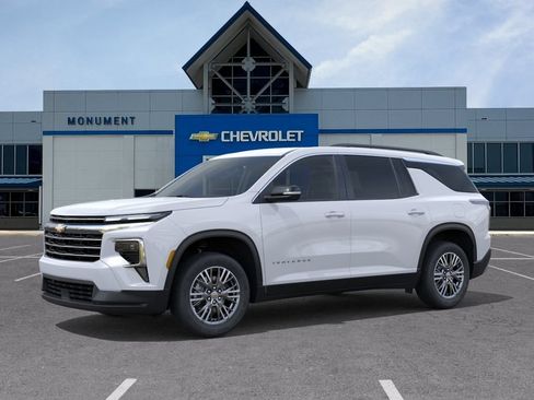 New 2026 Chevrolet Traverse LT w/ Driver Confidence Package FWD image 2