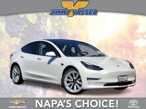 Used 2022 Tesla Model 3 Long Range image 1