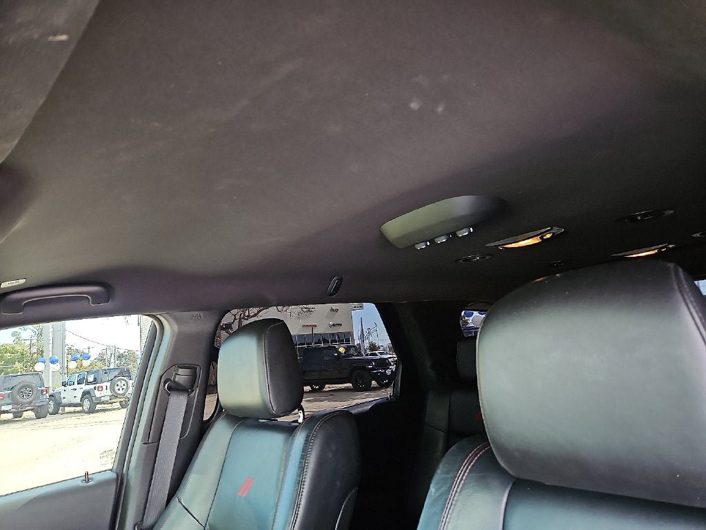Used 2021 Dodge Durango R/T w/ Blacktop Package RWD image 21