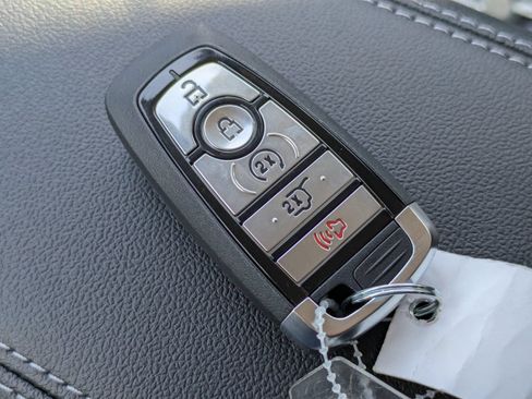 New 2026 Ford Escape Active w/ Active Premium Tech Pack FWD image 31