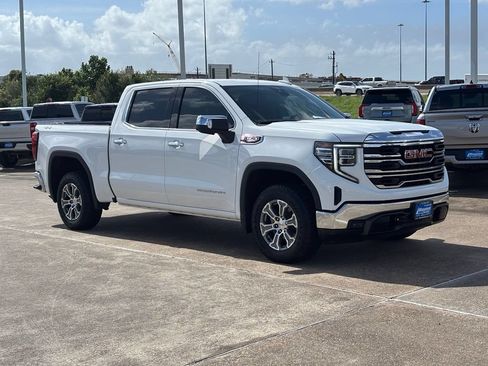 Used 2024 GMC Sierra 1500 SLT AWD/4WD image 11