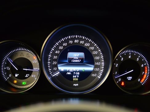 Used 2013 Mercedes-Benz C 300 Sport image 15