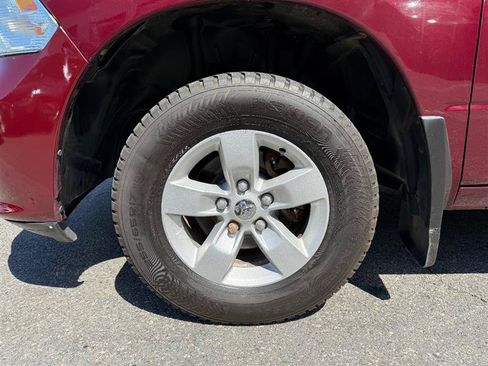 Used 2018 RAM 1500 Express AWD/4WD image 10
