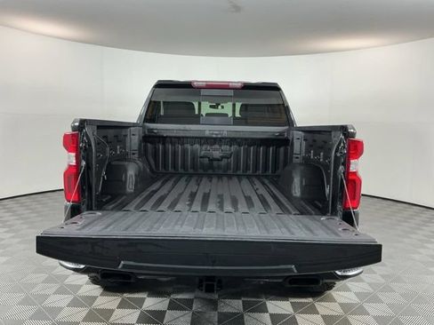 Used 2020 Chevrolet Silverado 1500 LT Trail Boss w/ Midnight Edition AWD/4WD image 7