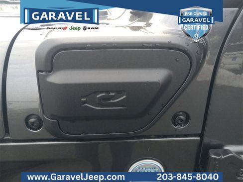 Used 2022 Jeep Wrangler Unlimited Sahara w/ Cold Weather Group image 30