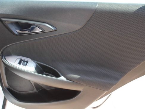 Used 2020 Chevrolet Malibu LT FWD image 9
