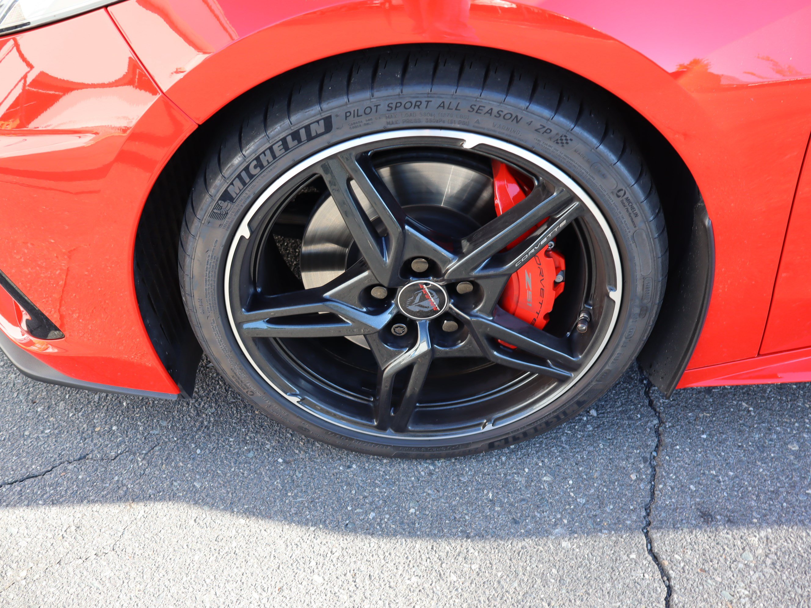 Used 2020 Chevrolet Corvette Stingray Preferred Cpe w/ 2LT Preferred Equipment Group RWD image 39