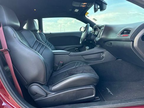 Used 2023 Dodge Challenger SRT Hellcat RWD image 10