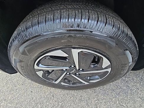 Used 2023 Kia Sportage LX image 35