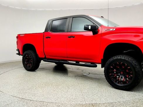 Used 2019 Chevrolet Silverado 1500 LT Trail Boss AWD/4WD image 2