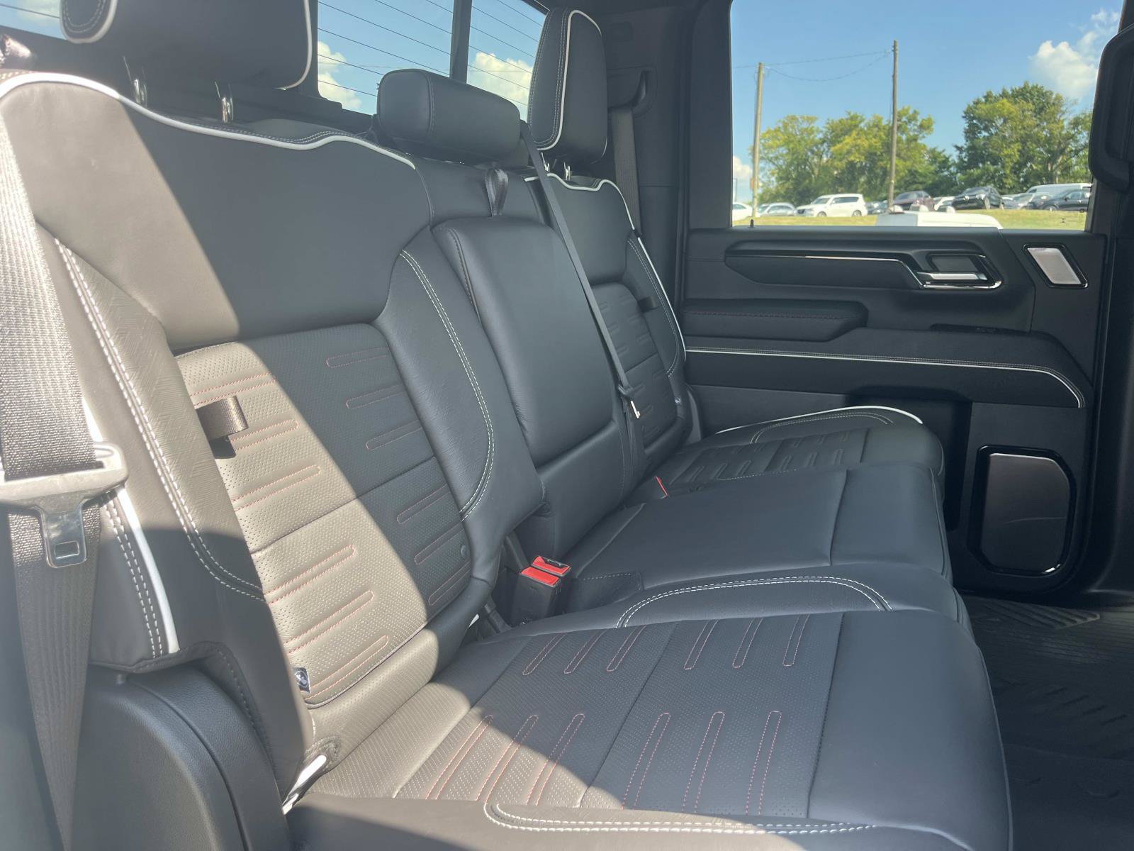 Used 2025 GMC Sierra 2500 AT4X w/ AT4X AEV Edition AWD/4WD image 20