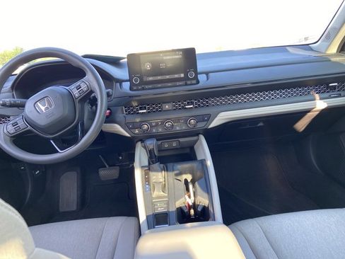 Used 2023 Honda Accord EX image 15