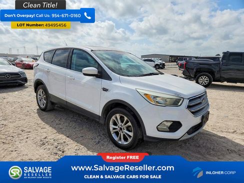 Used 2017 Ford Escape SE image 5