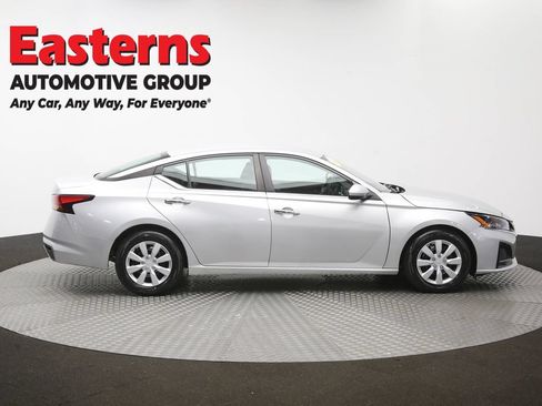 Used 2023 Nissan Altima 2.5 S FWD image 43