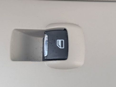 Used 2018 Ford Explorer Limited AWD/4WD image 34