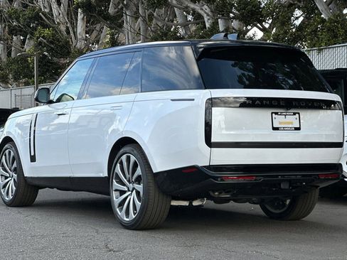 New 2025 Land Rover Range Rover Long Wheelbase SE AWD/4WD image 3