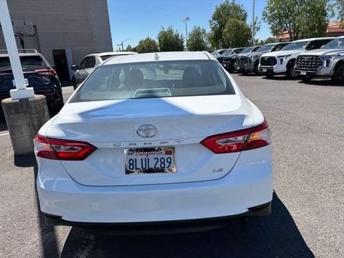 Used 2019 Toyota Camry LE w/ Convenience Package FWD image 11