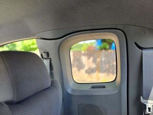 Used 2006 Toyota Tacoma 4x4 Access Cab V6 image 39