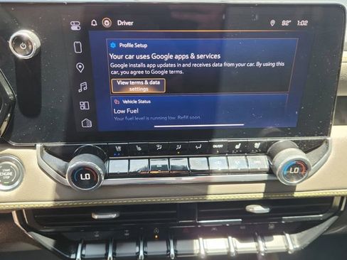 Used 2024 Chevrolet Colorado ZR2 w/ ZR2 Convenience Package III AWD/4WD image 16