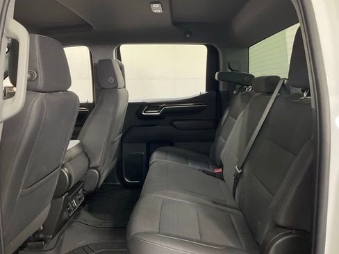 Used 2022 Chevrolet Silverado 1500 LT image 34