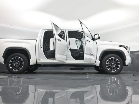 Used 2024 Toyota Tundra Limited w/ Power Package RWD image 7