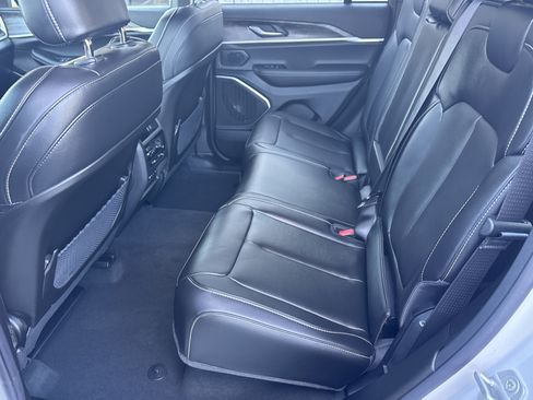 New 2026 Jeep Grand Cherokee Limited w/ Limited Altitude Package image 33