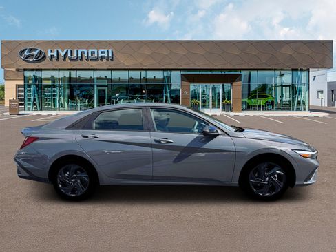 New 2026 Hyundai Elantra Sport FWD image 9